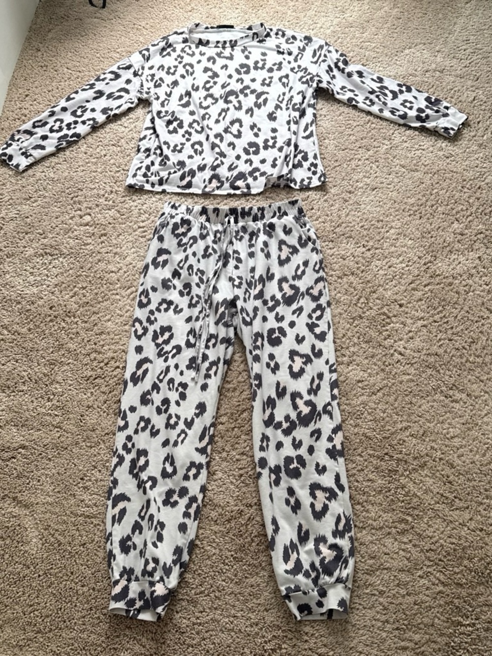 Women's Two-Piece Leopard Print Pajama Set - White & Black